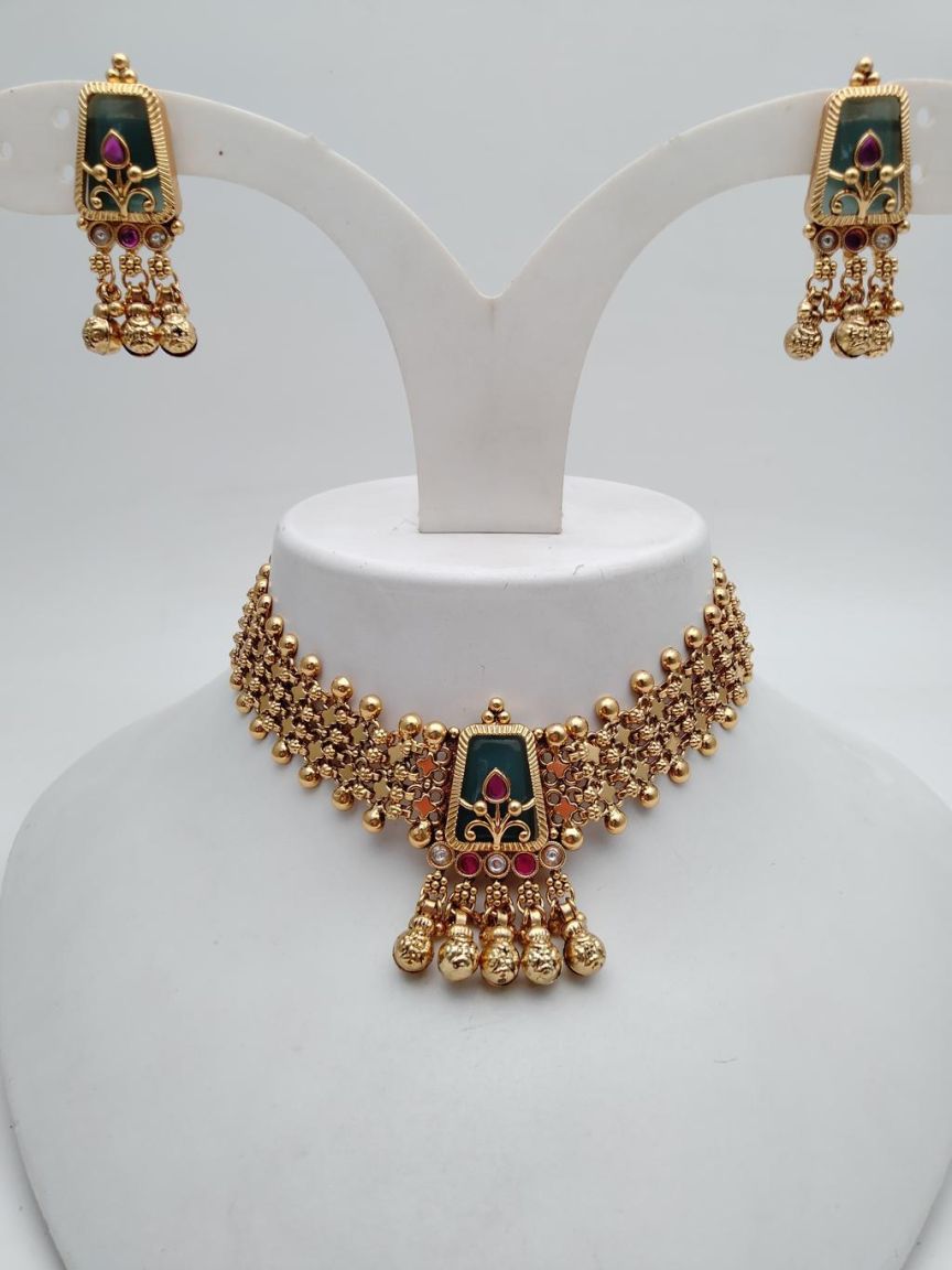 CHOKER IN POLKI (GOLD POLISH) STYLE | DESIGN - 21264