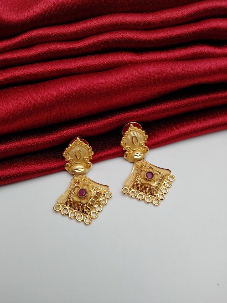 EARRINGS IN FORMING STYLE | DESIGN - 49001