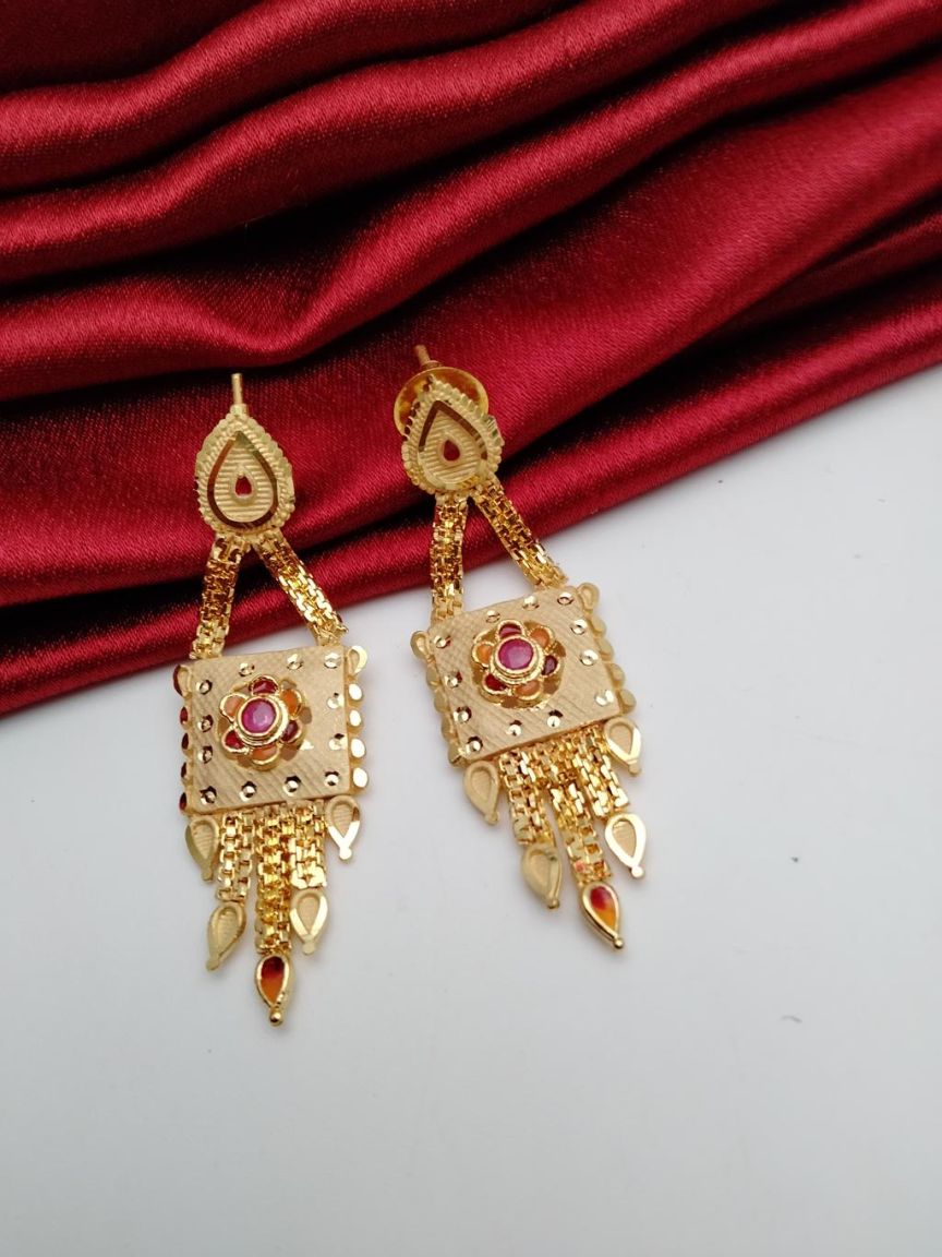 EARRINGS IN FORMING STYLE | DESIGN - 49024
