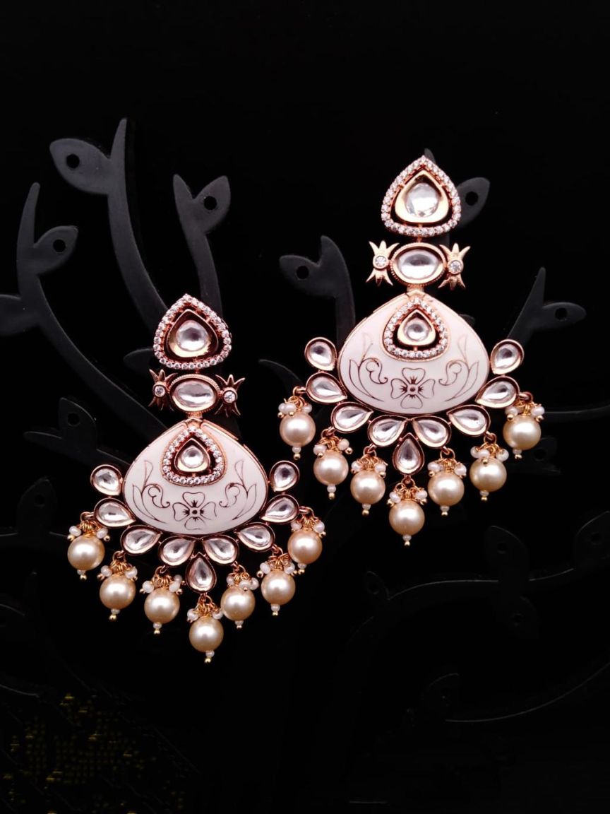 EARRINGS IN KUNDAN (VILANDI) STYLE | DESIGN - 80072