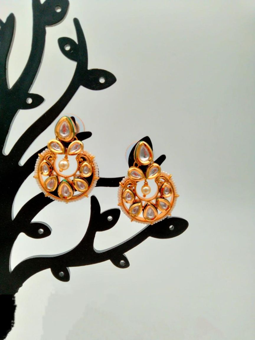 EARRINGS IN KUNDAN (VILANDI) STYLE | DESIGN - 80101