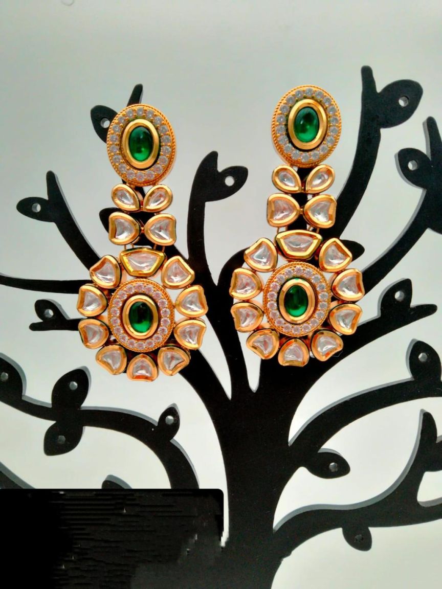 kundan-earrings-ERK80105GRGD