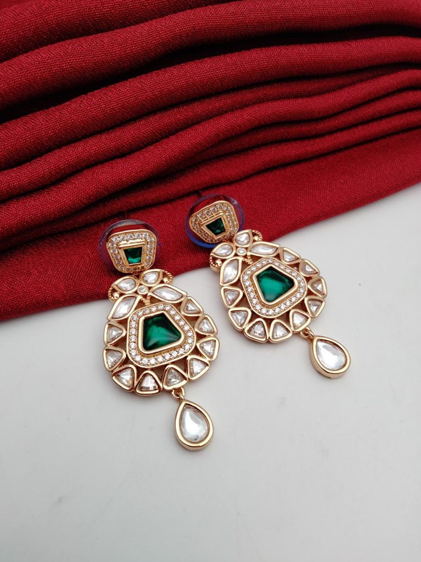 kundan-earrings-ERK80132GRGD