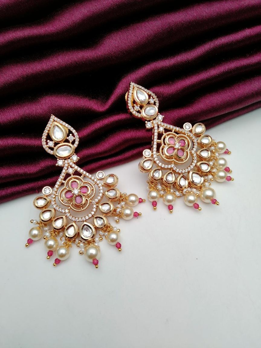 EARRINGS IN KUNDAN (VILANDI) STYLE | DESIGN - 80136