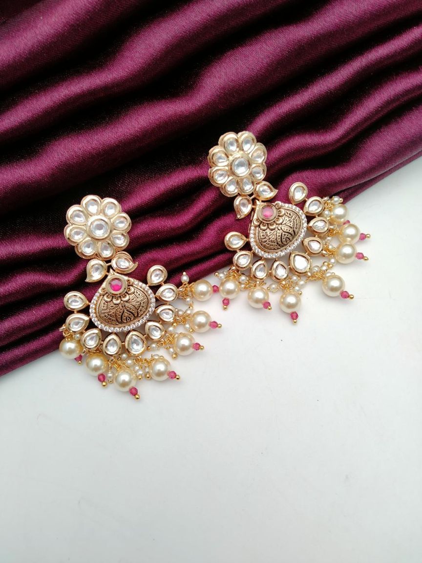 EARRINGS IN KUNDAN (VILANDI) STYLE | DESIGN - 80139
