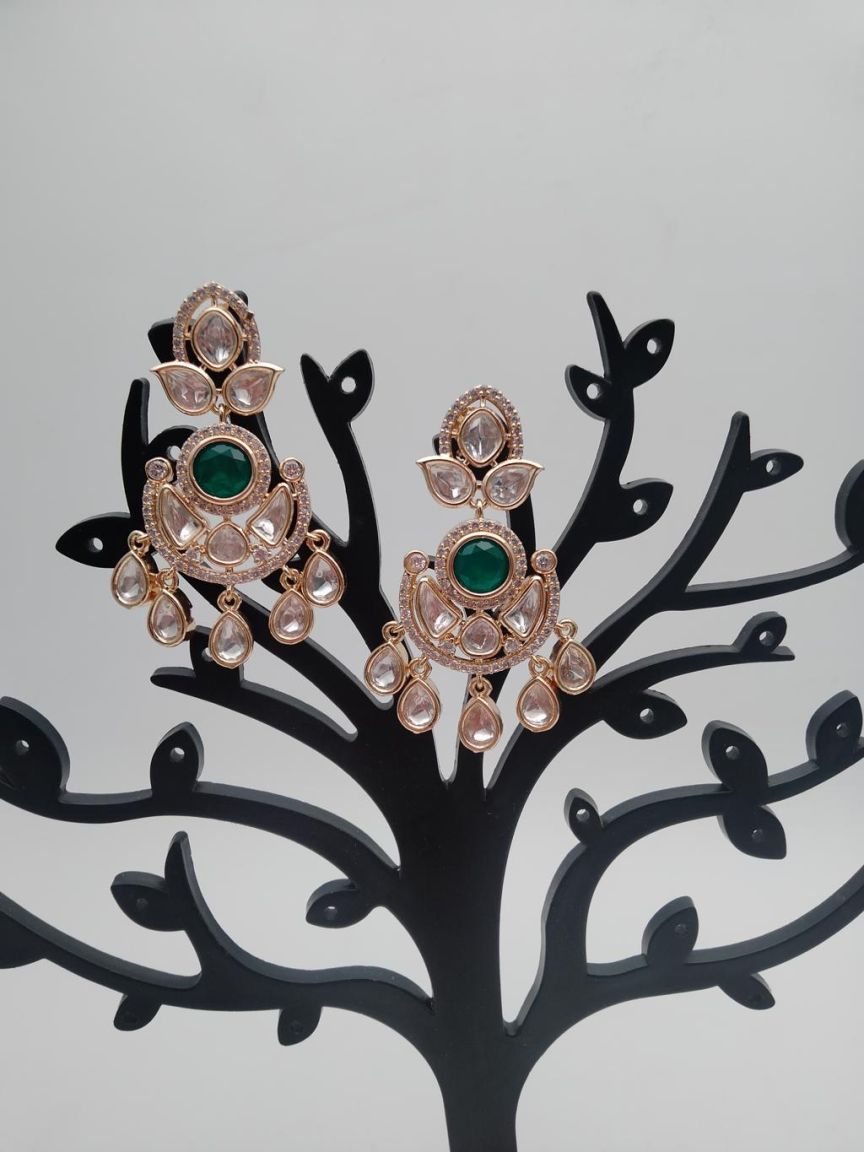 kundan-earrings-ERK80148GRGD
