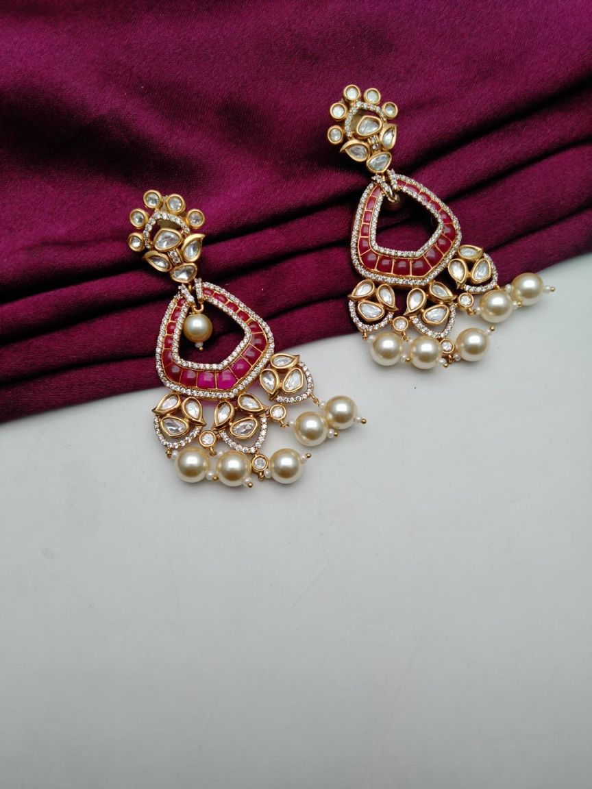 EARRINGS IN KUNDAN (VILANDI) STYLE | DESIGN - 80154