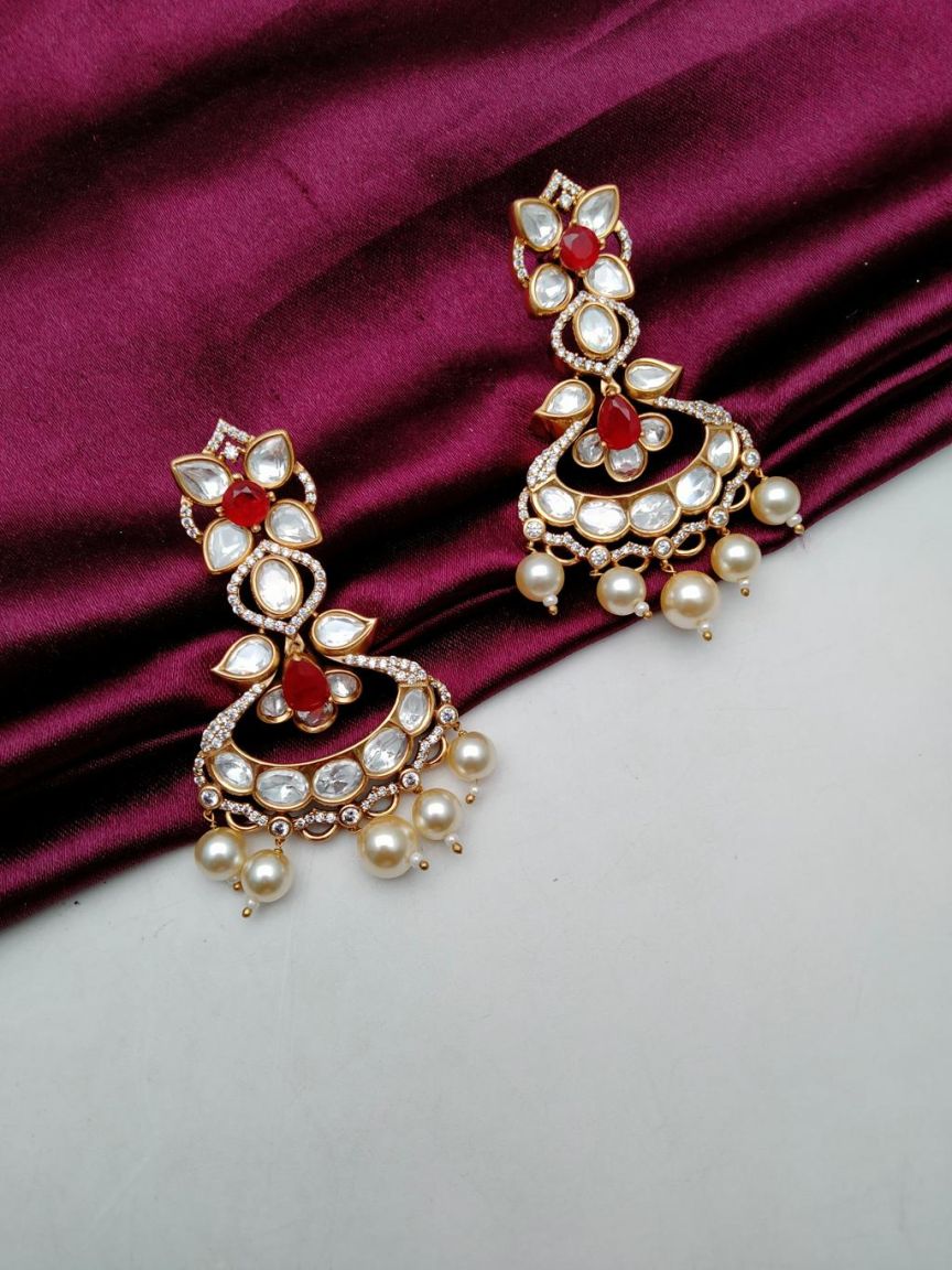 EARRINGS IN KUNDAN (VILANDI) STYLE | DESIGN - 80155