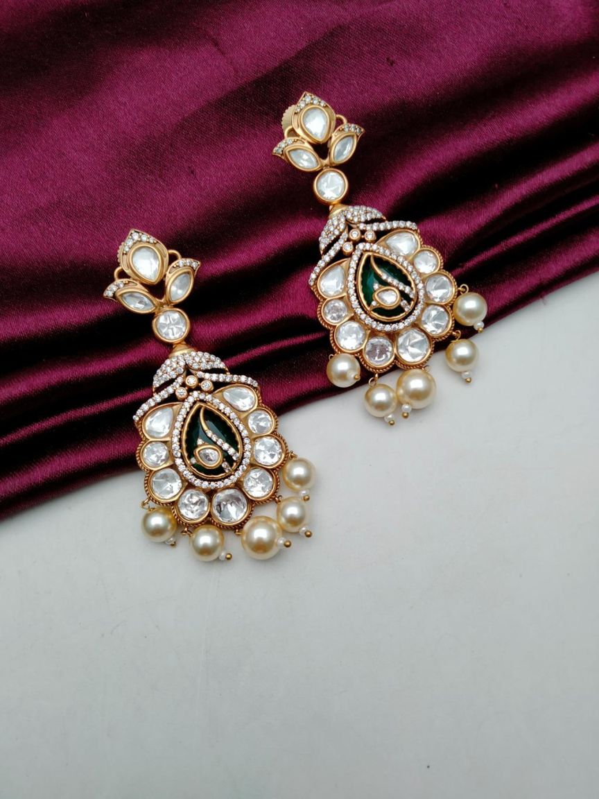 kundan-earrings-ERK80156GRVC