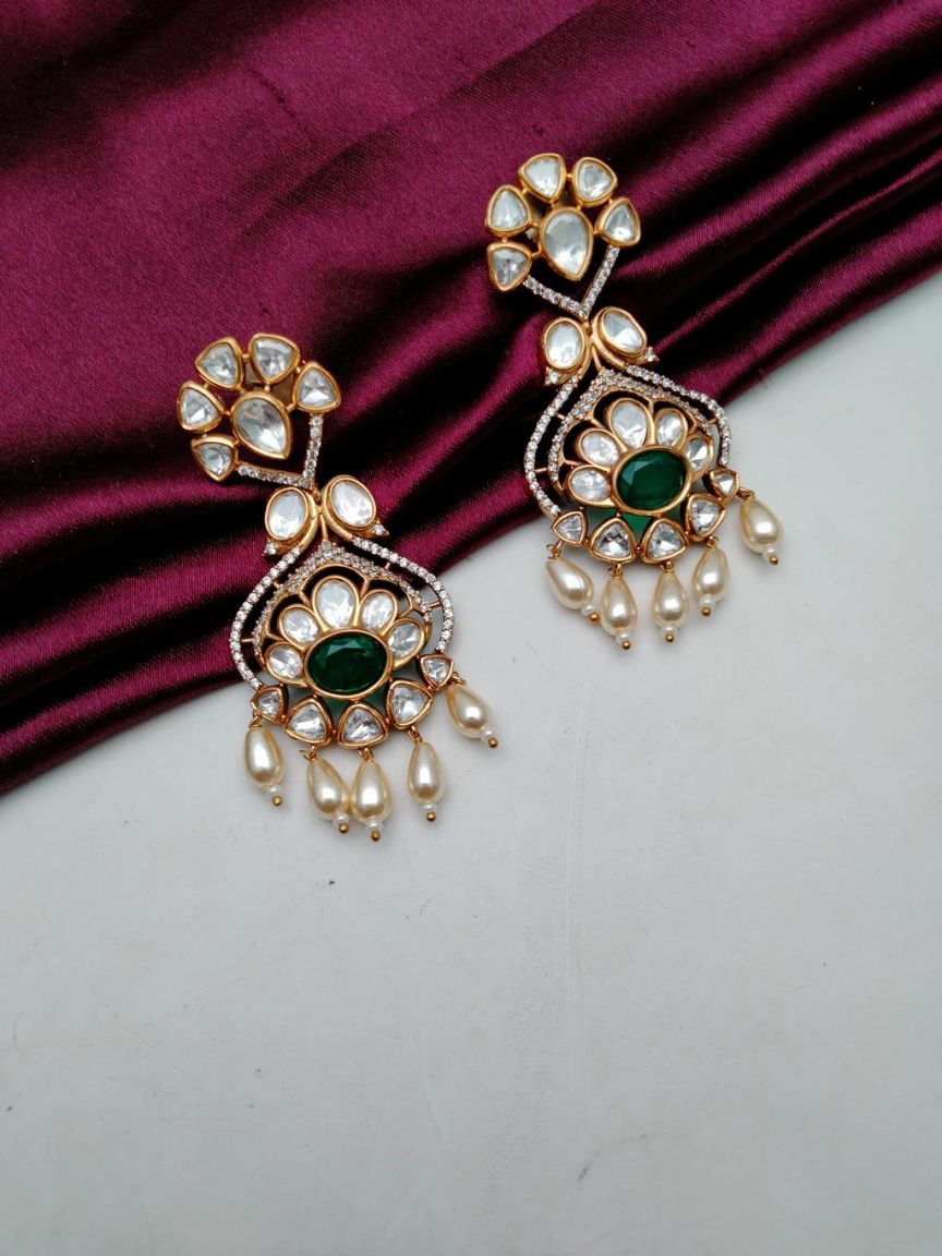 kundan-earrings-ERK80158GRVC