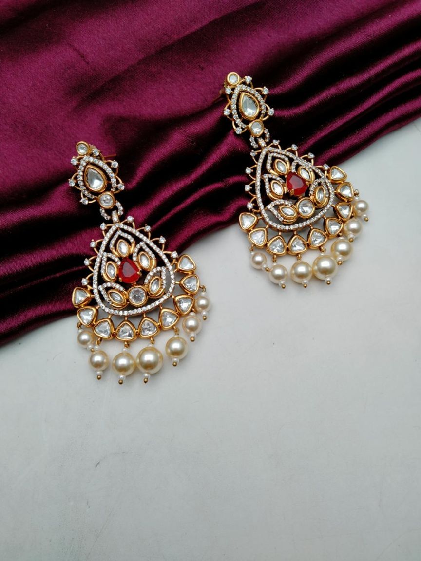 EARRINGS IN KUNDAN (VILANDI) STYLE | DESIGN - 80161