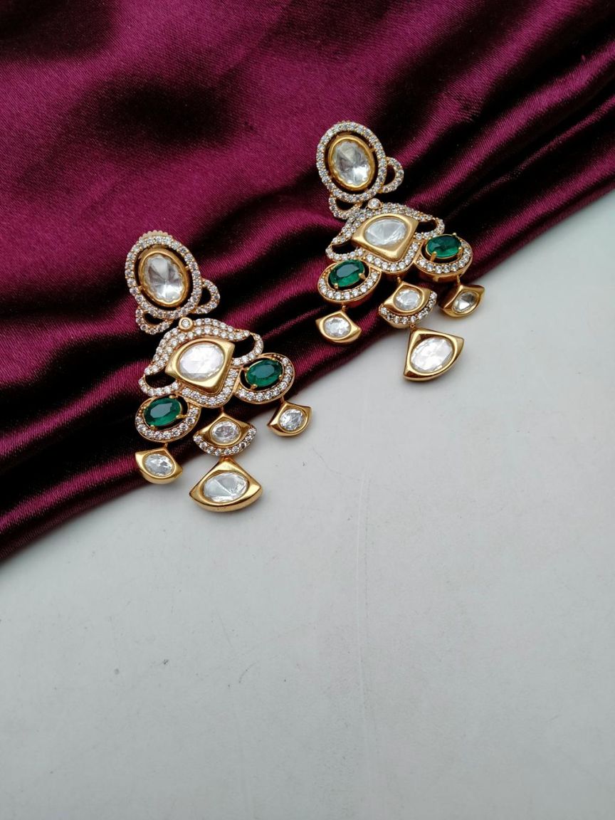 kundan-earrings-ERK80167GRVC
