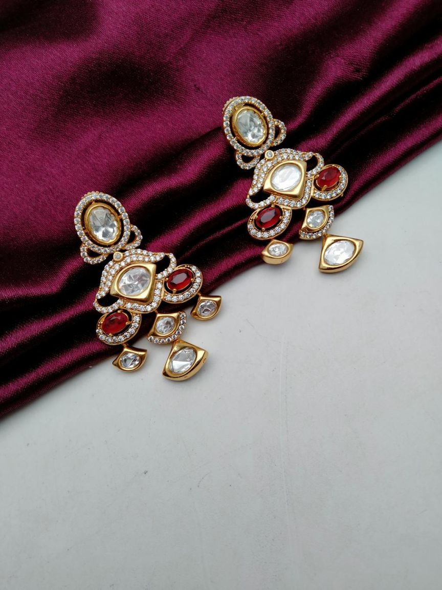 EARRINGS IN KUNDAN (VILANDI) STYLE | DESIGN - 80167
