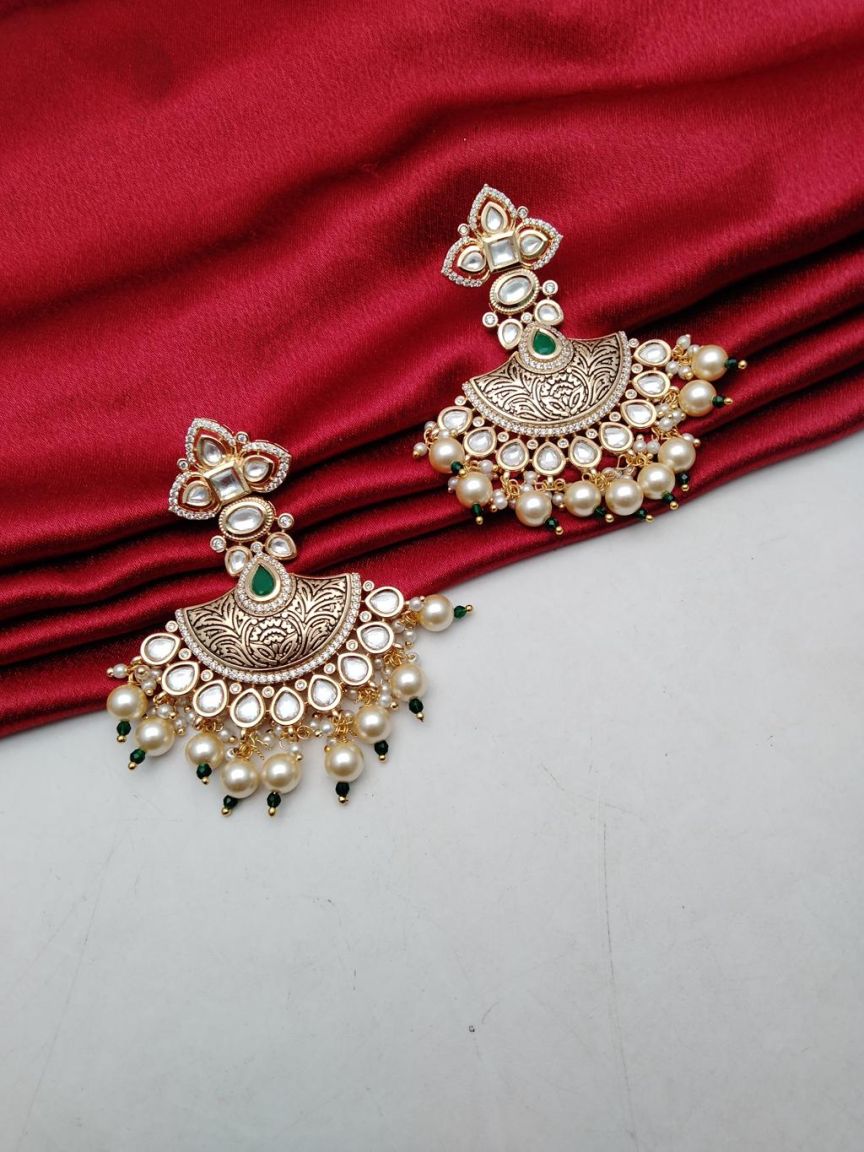 EARRINGS IN KUNDAN (VILANDI) STYLE | DESIGN - 80171