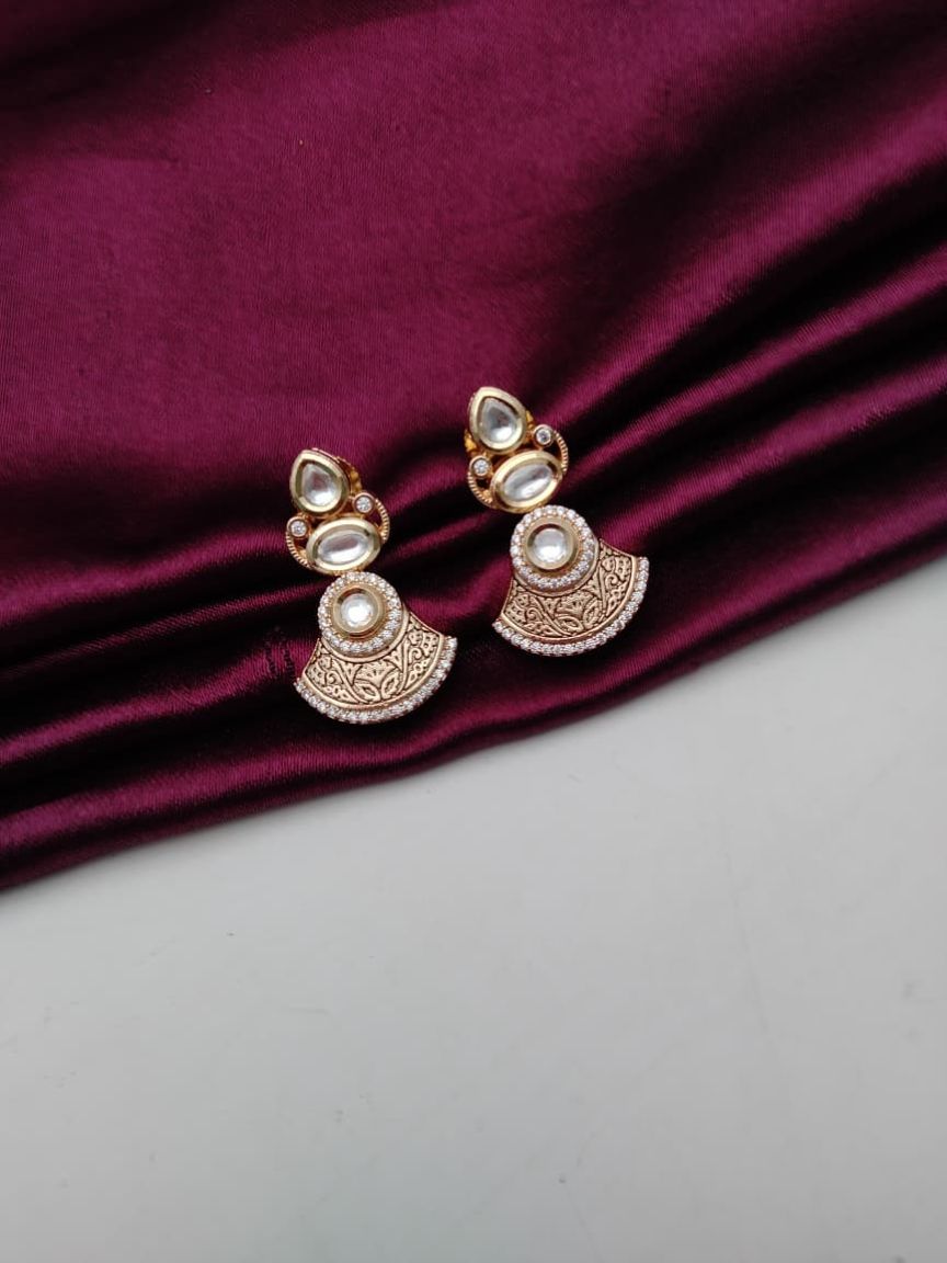 kundan-earrings-ERK80180WGD