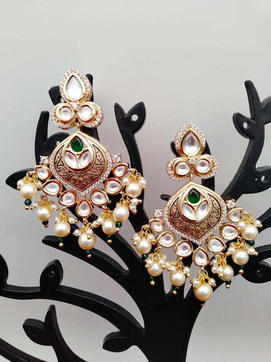 kundan-earrings-ERK80194GRGD