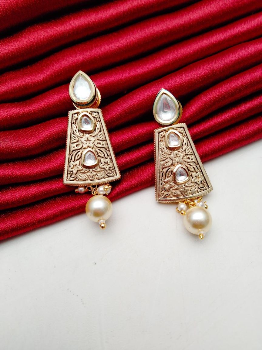 kundan-earrings-ERK80198WGD