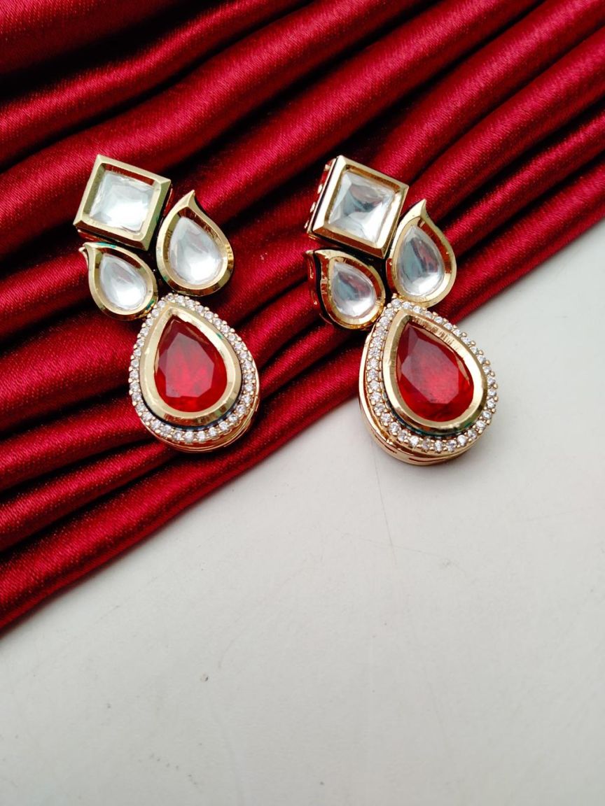 EARRINGS IN KUNDAN (VILANDI) STYLE | DESIGN - 80199