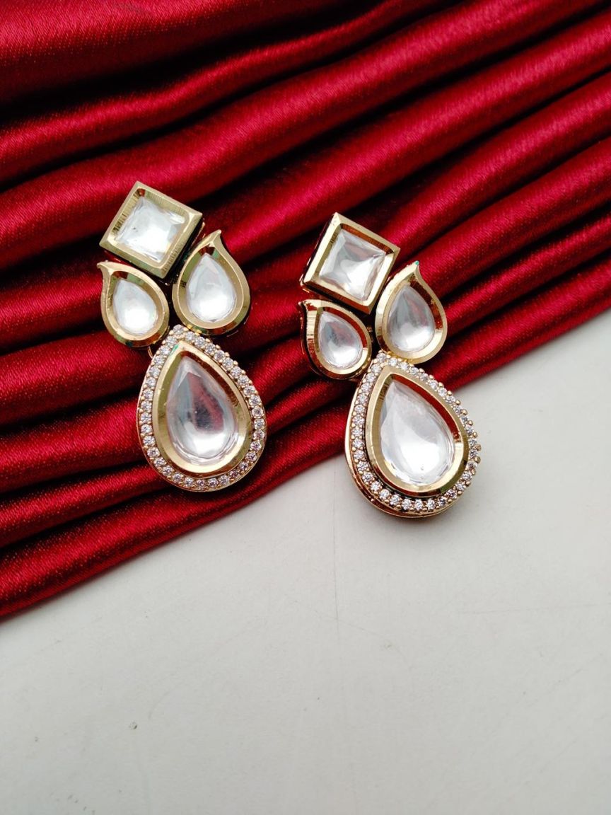 kundan-earrings-ERK80199WGD