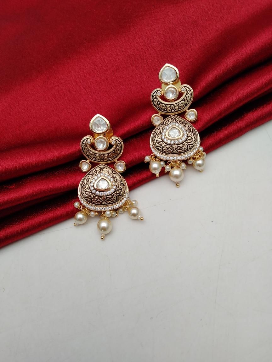 kundan-earrings-ERK80204WGD