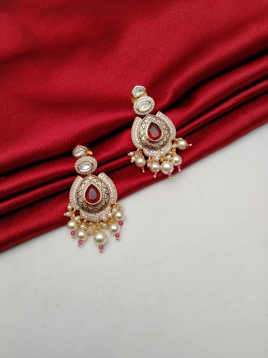 EARRINGS IN KUNDAN (VILANDI) STYLE | DESIGN - 80205