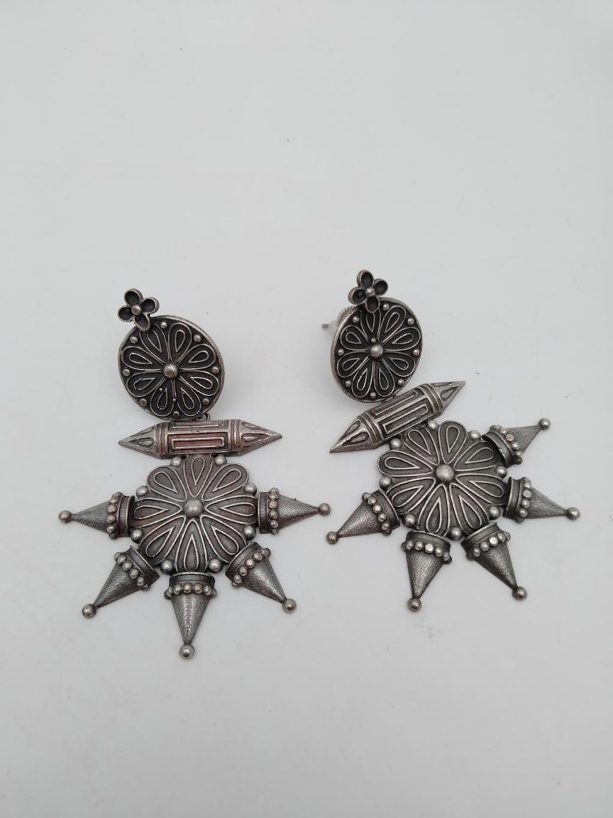 EARRINGS IN OXYDIZED POLISHED STYLE | DESIGN - 96607