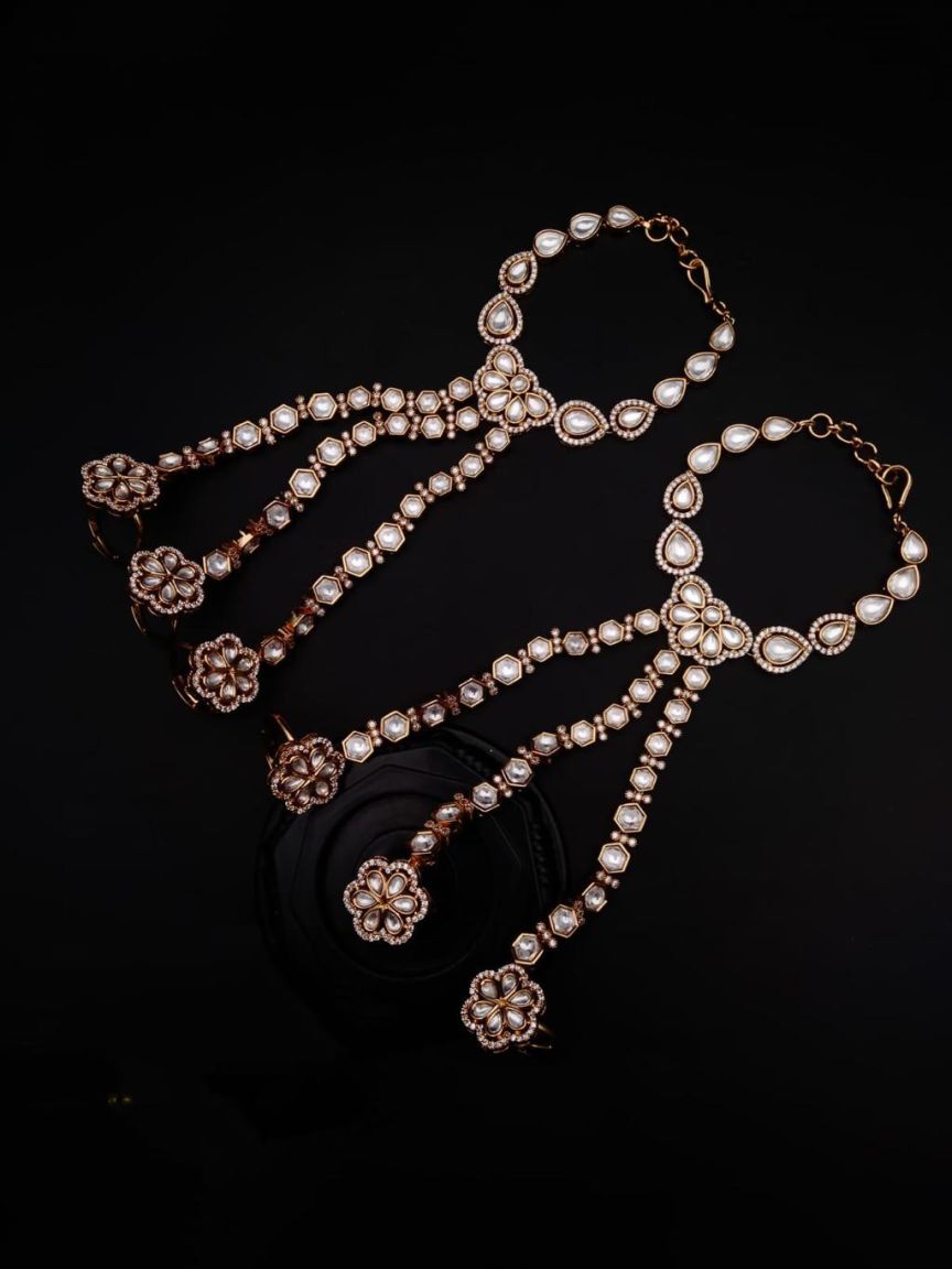 HATH PAAN IN KUNDAN (VILANDI) STYLE | DESIGN - 84003