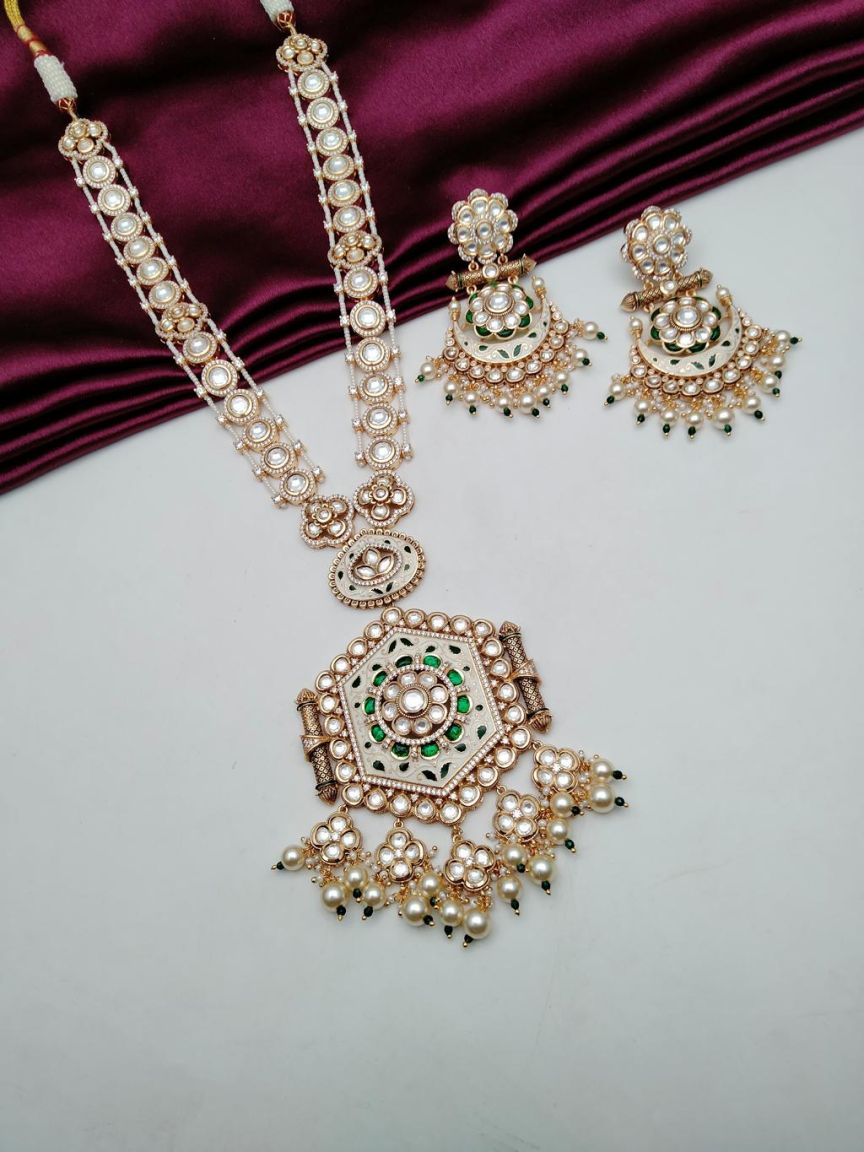 LONG SET IN KUNDAN (VILANDI) STYLE | DESIGN - 28082