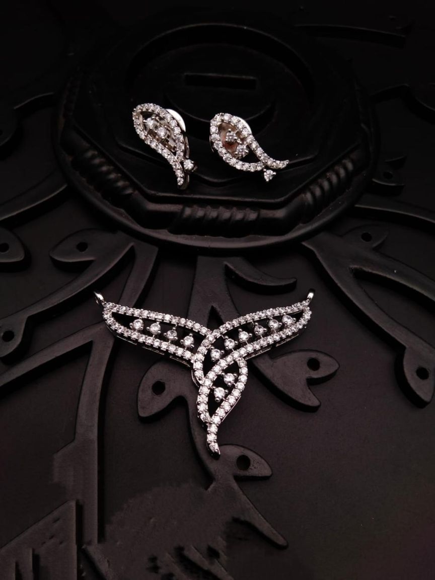 ad-mangalsutra_pendant-MPAD42095WSB