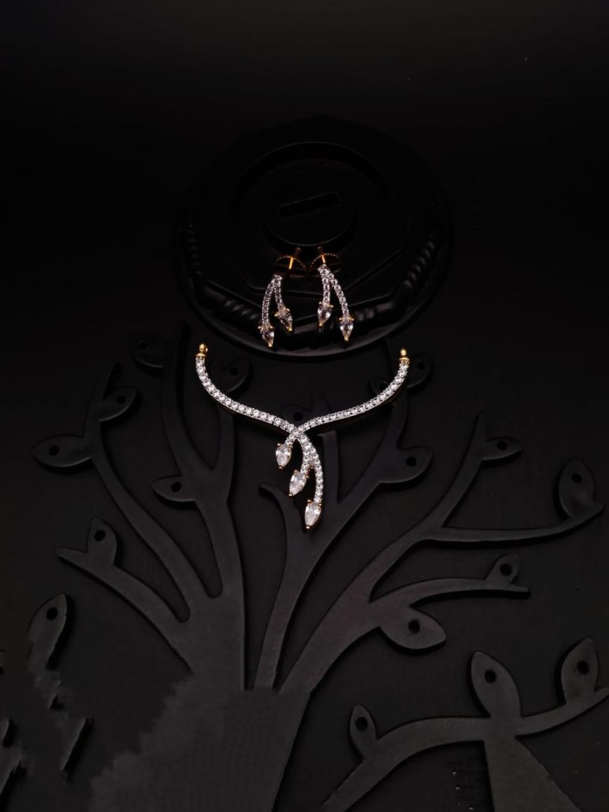 MANGALSUTRA PENDANT IN AD STYLE | DESIGN - 42125