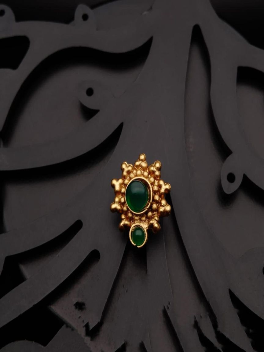 NOSE RING IN POLKI (GOLD POLISH) STYLE | DESIGN - 40016