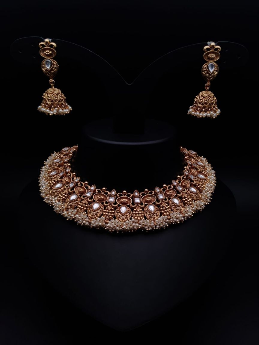 NOSE RING IN POLKI (GOLD POLISH) STYLE | DESIGN - 40020