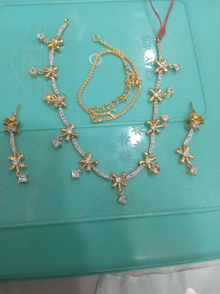 NECKLASE SET IN AMERICAN DIAMOND JEWELLERY STYLE | DESIGN - 00535