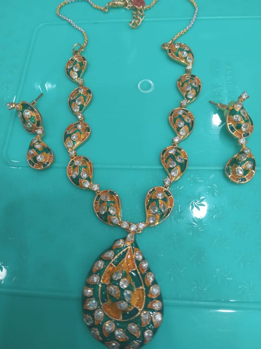 NECKLASE SET IN AMERICAN DIAMOND JEWELLERY STYLE | DESIGN - 00550