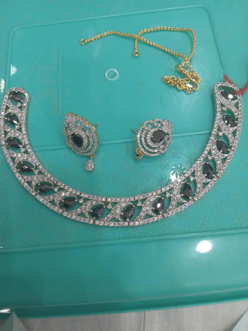 NECKLASE SET IN AMERICAN DIAMOND JEWELLERY STYLE | DESIGN - 00570