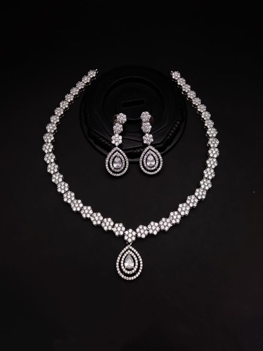 NECKLASE SET IN AMERICAN DIAMOND JEWELLERY STYLE | DESIGN - 00572