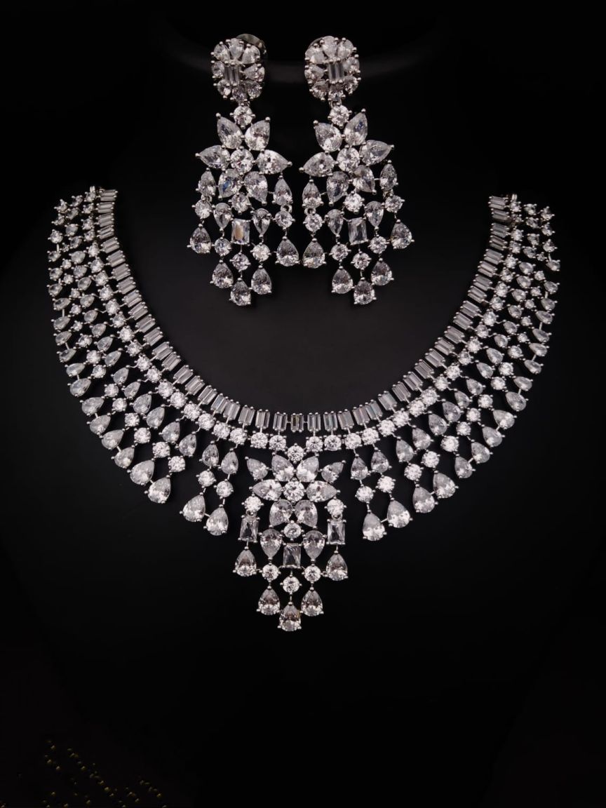 NECKLASE SET IN AMERICAN DIAMOND JEWELLERY STYLE | DESIGN - 00578