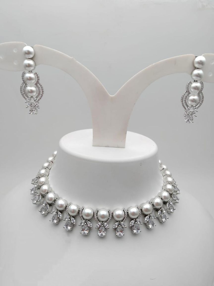 NECKLASE SET IN AMERICAN DIAMOND JEWELLERY STYLE | DESIGN - 00625