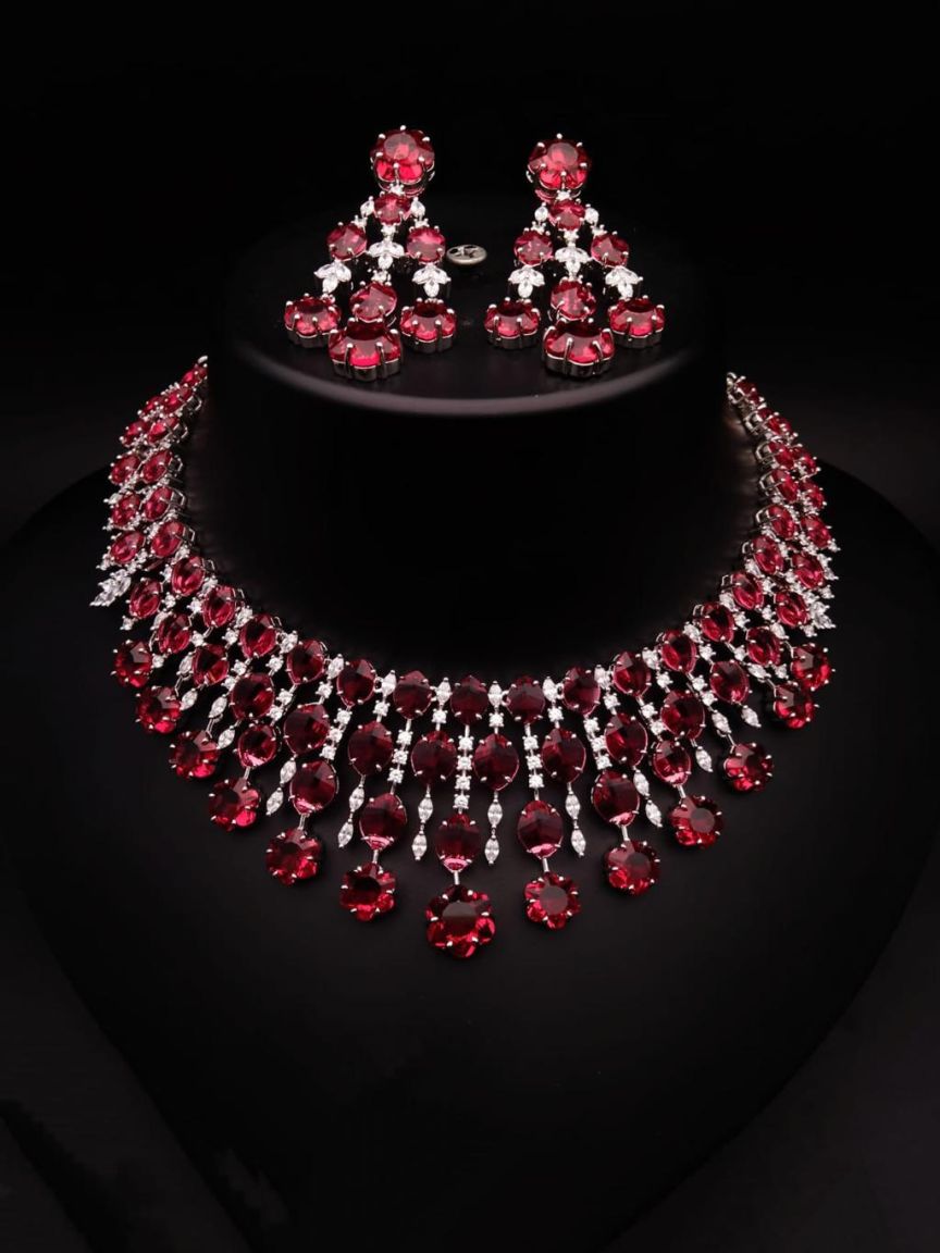 NECKLASE SET IN AD STYLE | DESIGN - 00680