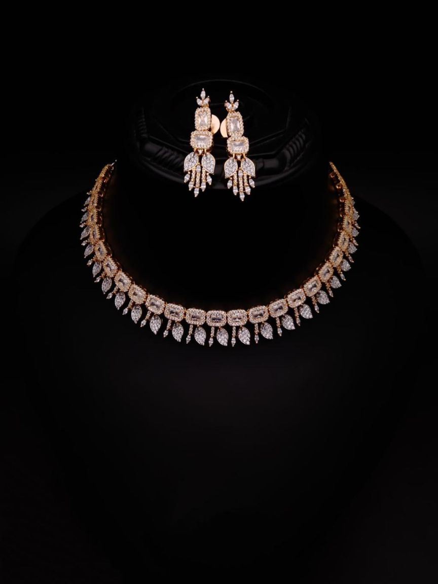 NECKLASE SET IN AD STYLE | DESIGN - 00733