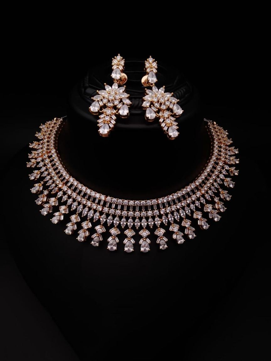 NECKLASE SET IN AD STYLE | DESIGN - 00880