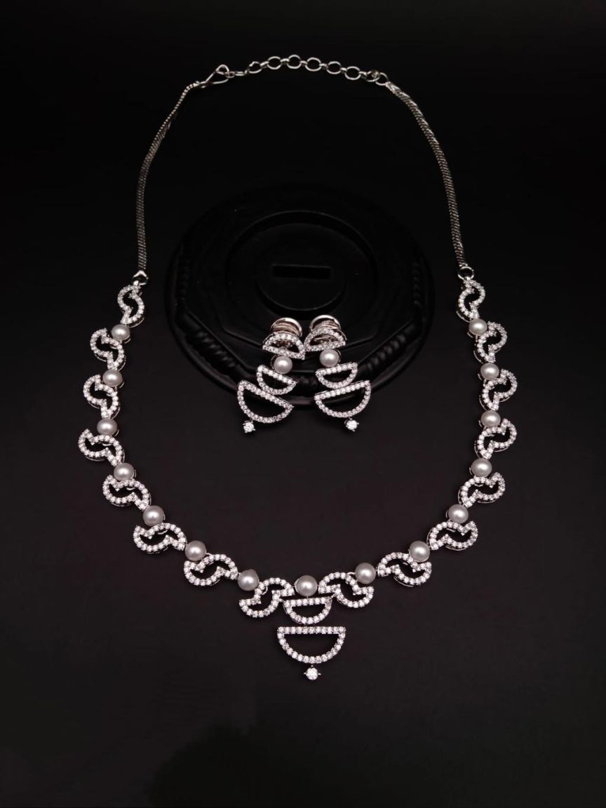 NECKLASE SET IN AD STYLE | DESIGN - 00910