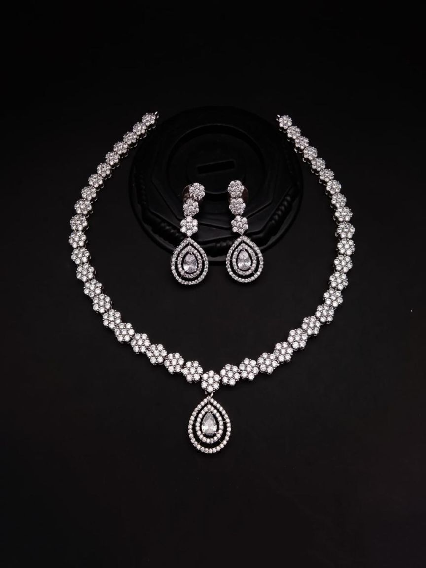 NECKLASE SET IN AD STYLE | DESIGN - 00915
