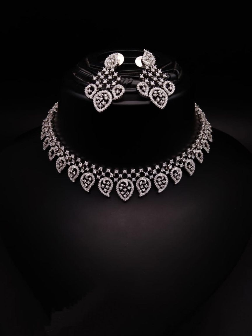 NECKLASE SET IN AD STYLE | DESIGN - 00924