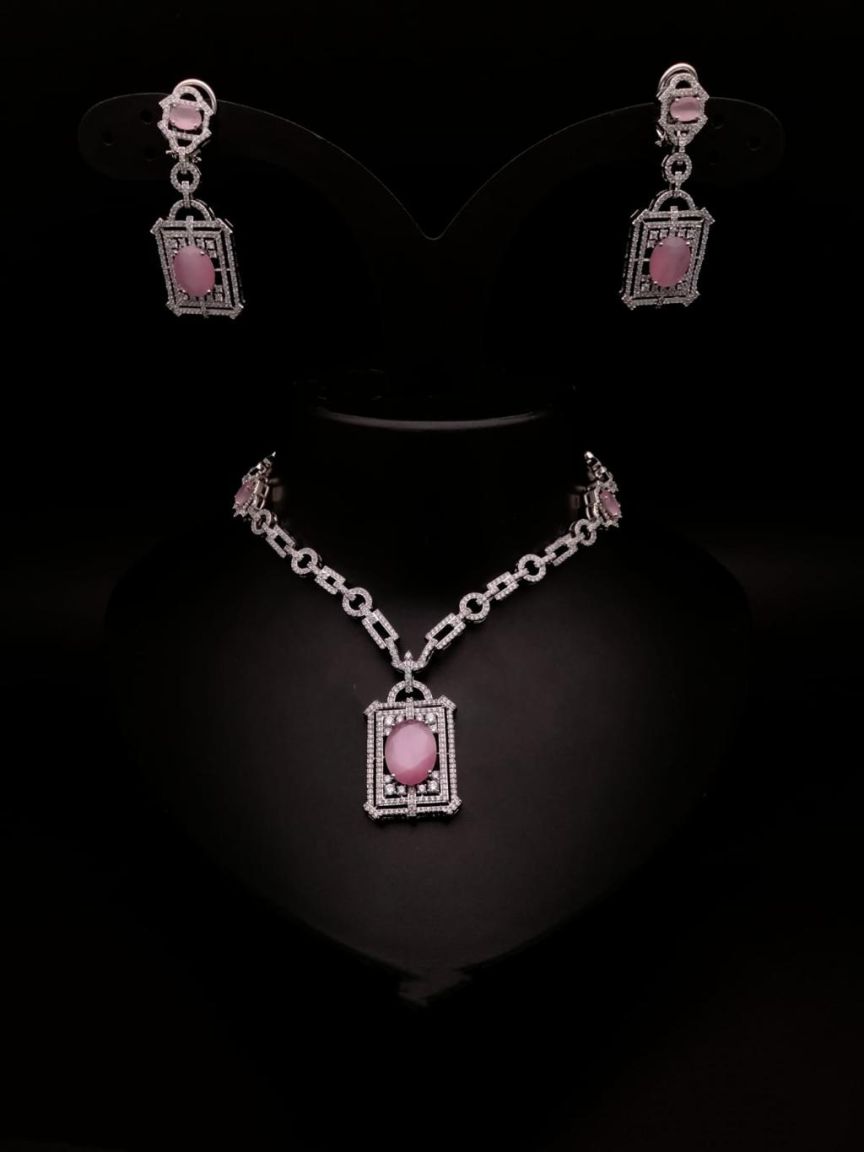 NECKLASE SET IN AD STYLE | DESIGN - 00941