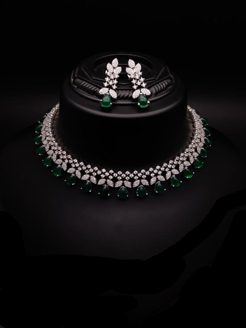 NECKLASE SET IN AD STYLE | DESIGN - 00977