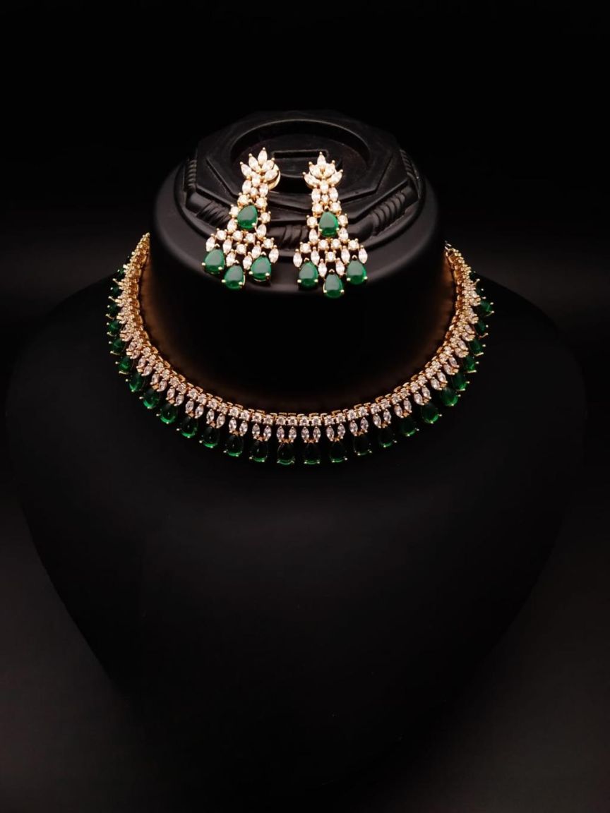 NECKLASE SET IN AD STYLE | DESIGN - 00982