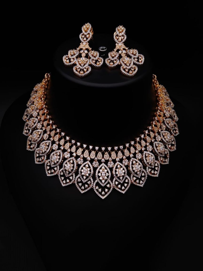NECKLASE SET IN AD STYLE | DESIGN - 01023