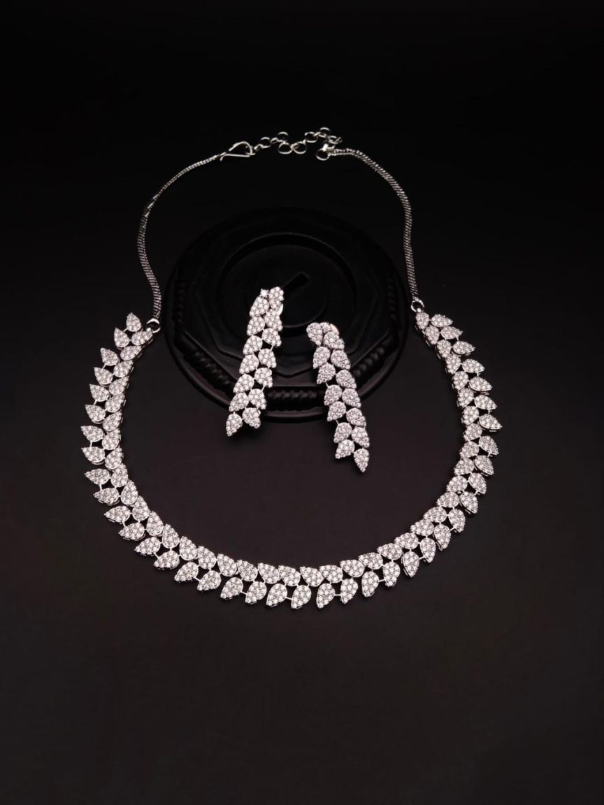 NECKLASE SET IN AD STYLE | DESIGN - 01091