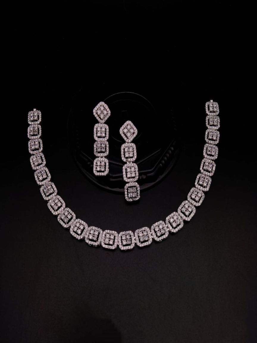 NECKLASE SET IN AD STYLE | DESIGN - 01098
